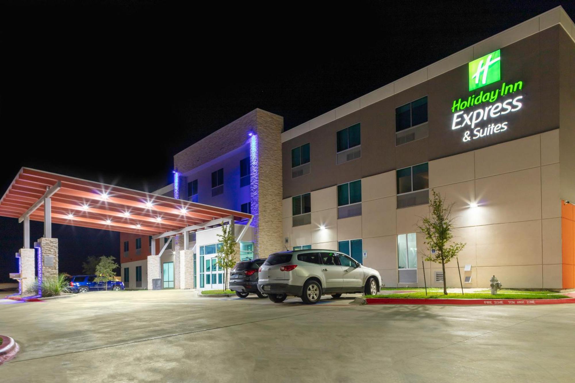 Holiday Inn Express & Suites Leander By Ihg Exterior photo