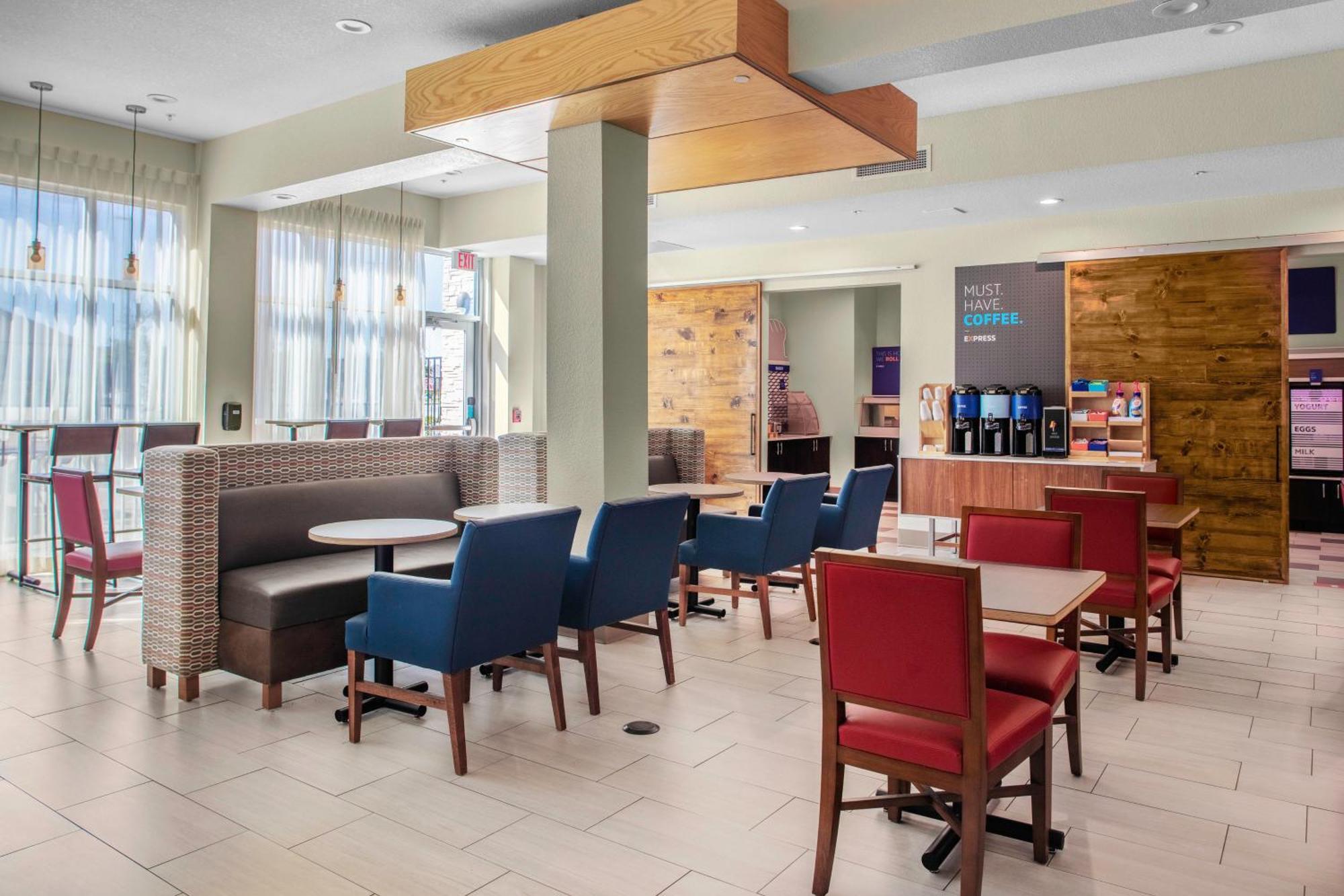 Holiday Inn Express & Suites Leander By Ihg Exterior photo
